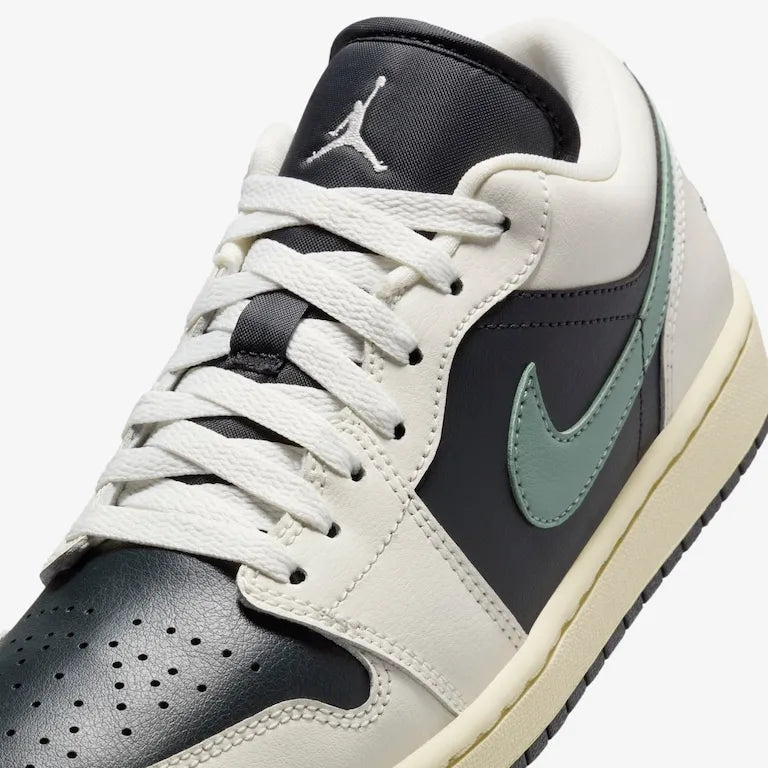 Air Jordan 1 Low Jade Smoke